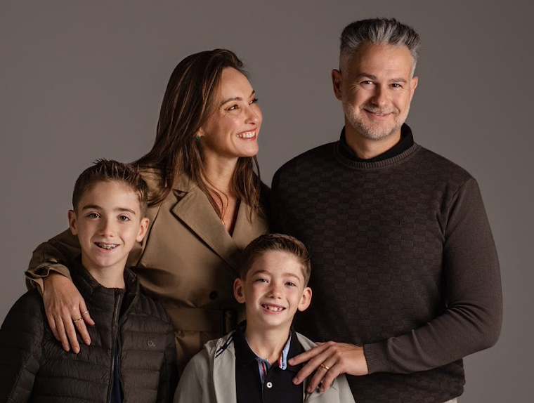 Primo Tacca Neto com a família em campanha de Dia dos Pais da JCanedo fotografada e filmada no Estúdio TACCA